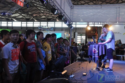 ChinaJoyֱ����˶ROG�ʼǱ���Ϸ��ս��