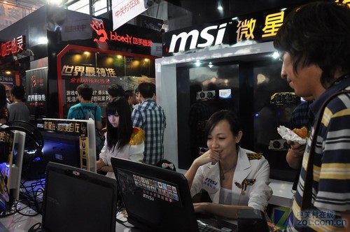 ChinaJoyֱ����˶ROG�ʼǱ���Ϸ��ս��