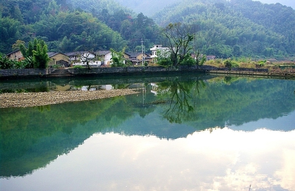 【高清图】 秋景堪比九寨沟 粤北深渡水山水采风地图1