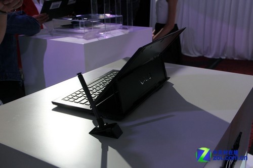 索尼发布Windows 8平台VAIO系列触屏电脑