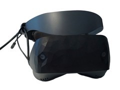 ˶Mixed Reality Headset
